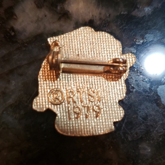 Pin - Picture 2 of 2